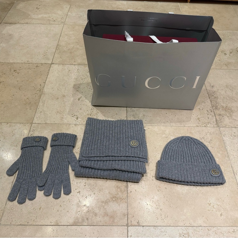 Gucci Gray Knit Hat, Glove, Scarf Set
